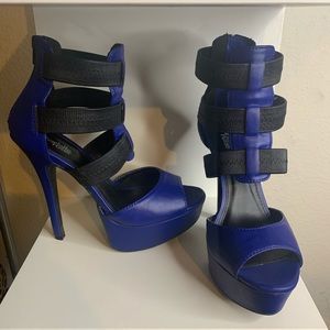 Charlotte Russe black and blue heel